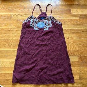Francesca’s embroidered dress. Maroon with blue details. Small straps.